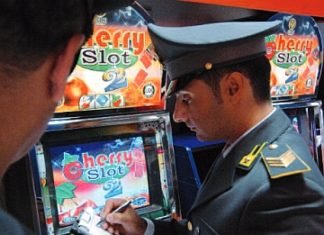 Fiamme Gialle sequestrano 5 slot machine in un bar di Policoro
